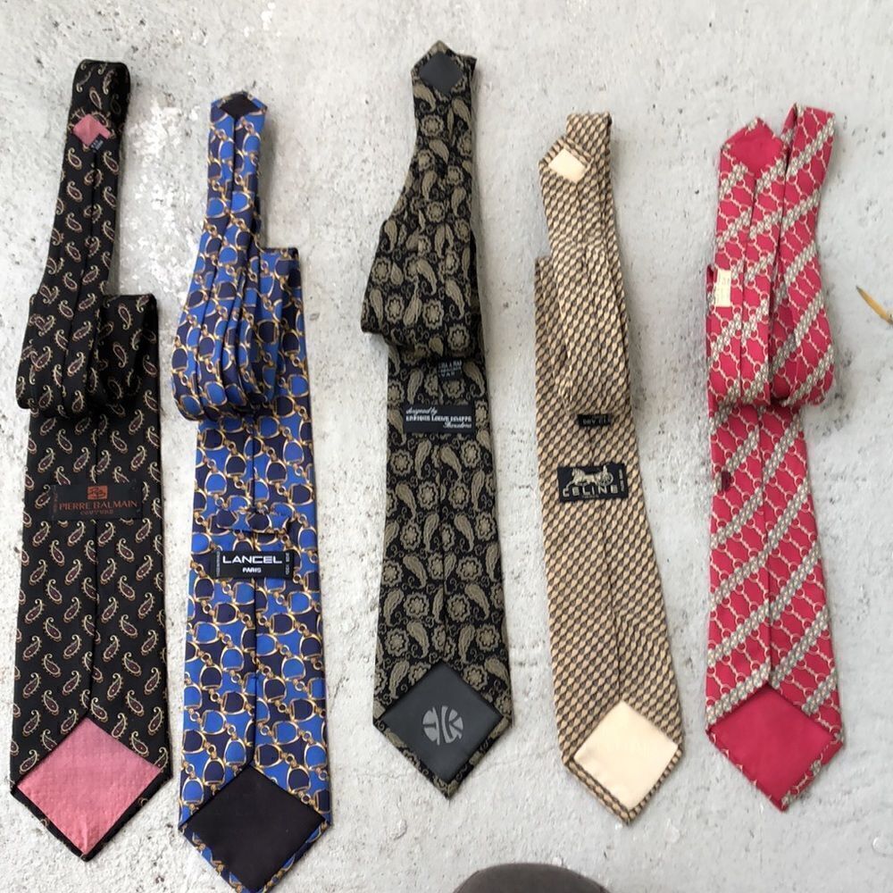 Collection of ties - Picture 2 of 9